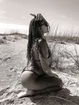 arianasimon Photos