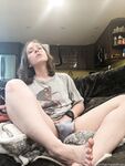 cherryredtoes Photos