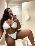 fineassmercedes Photos