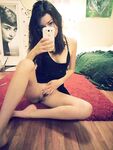 devki uno 37131 selfi golyh devok Photos