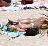 devki uno 37658 devki topless na pljazhe Photos