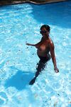 devki uno 37674 devki topless v bassejnah Photos