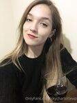 charlotteskyyy Photos
