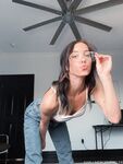 onlykarli Photos