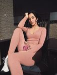 onlykarli Photos