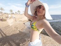 lyzmania Photos