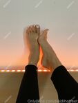 heidihotfeet Photos