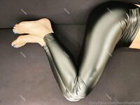 heidihotfeet Photos