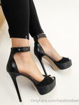 heidihotfeet Photos