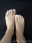heidihotfeet Photos