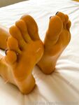 heidihotfeet Photos