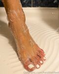 heidihotfeet Photos