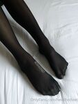 heidihotfeet Photos