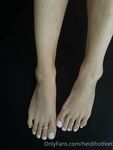 heidihotfeet Photos