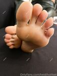 heidihotfeet Photos