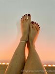 heidihotfeet Photos