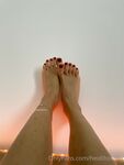 heidihotfeet Photos