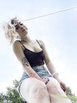 valeriewhitebby Photos