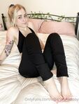 valeriewhitebby Photos