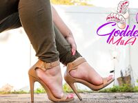 goddessmiia Photos