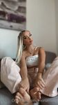 monamixxx Photos
