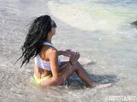 a193 Roxana_3000highres Photos