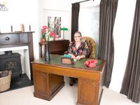 vintageflash Beth Bennett - Practice makes perfect! Photos
