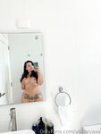 victoryaxo Photos