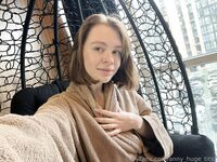 anny-huge-tits1 Photos