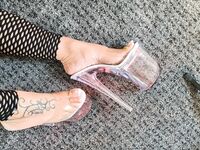 foxieefeet Photos