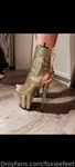 foxieefeet Photos