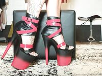 foxieefeet Photos