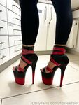 foxieefeet Photos