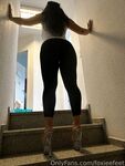 foxieefeet Photos