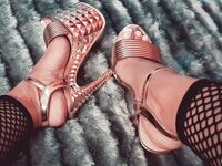foxieefeet Photos