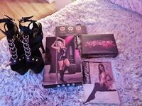 foxieefeet Photos