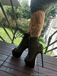foxieefeet Photos