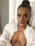 officiallinablack Photos