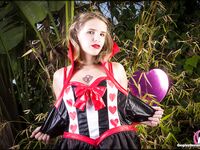 CosplayDeviants 1368_OffWithHerHead Photos