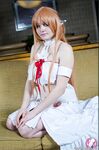 CosplayDeviants 1488_CagedHeroine Photos