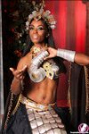CosplayDeviants 2412_QueensAwakening Photos