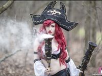 CosplayDeviants 2593_ShockandAwe Photos