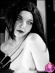 CosplayDeviants 598_Weapon Photos