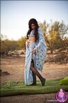 CosplayDeviants 700_YoungQueen Photos