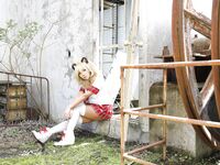 Nonsummerjack Queen Leo Photos