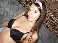 Lusty Russian babe Photos