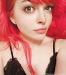 peachyxdreams Photos