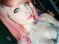 peachyxdreams Photos