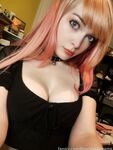 peachyxdreams Photos