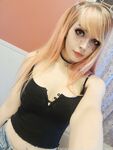 peachyxdreams Photos